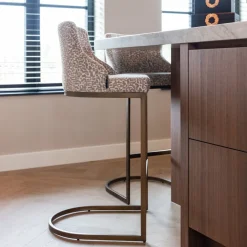 Richmond Interiors Barkruk Met Rugleuning|Barstoel Bolton Geo stof, kleur (zithoogte 77cm) Naturel