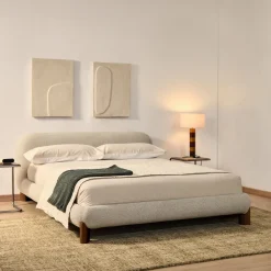 Kave Home Bedden & Boxsprings|Bed Odina Bouclé, kleur Ecru/Walnoot Beige