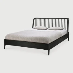 Ethnicraft Bedden & Boxsprings|Bed Spindle Gevernist Eikenhout, kleur Zwart