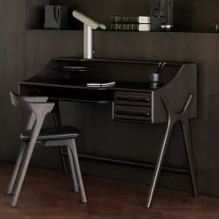 Ethnicraft Bureaus|Bureau Flow Gevernist Mahoniehout, 140 x 55cm, kleur Rose Brown