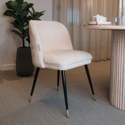 Richmond Interiors Chenille Eetkamerstoelen|Beige Eetkamerstoelen|Eetkamerstoel Alicia Chenille, kleur Wit