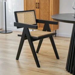 Artistiq Living Eetkamerstoelen Met Armleuning|Eetkamerstoel Daja Hout en rotan