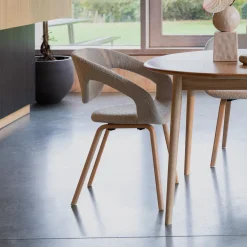 Zuiver Eetkamerstoelen Bouclé / Teddy|Eetkamerstoelen Met Armleuning|Eetkamerstoel Flexback Bouclé