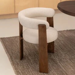 Kave Home Beige Eetkamerstoelen|Eetkamerstoelen Met Armleuning|Eetkamerstoel Granite Chenille en noten essenhout