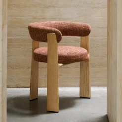 Kave Home Chenille Eetkamerstoelen|Beige Eetkamerstoelen|Eetkamerstoel Granite Chenille en naturel essenhout