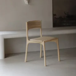 Ethnicraft Eetkamerstoelen Zonder Armleuning|Eetkamerstoel PI Geolied Eikenhout