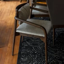 Dutchbone Eetkamerstoelen Met Armleuning|Eetkamerstoel Torrance met armleuning Hout