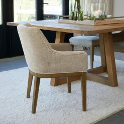 Rivièra Maison Eetkamerstoelen Bouclé / Teddy|Eetkamerstoelen Met Armleuning|Eetkamerstoel Whistler Rubberhout en stof, Met armleuningen