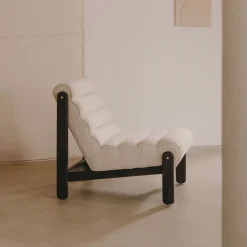 Kave Home Fauteuil Stof / Textiel|Fauteuil Bouclé / Teddy|Fauteuil Magira Bouclé en eikenhout Taupe