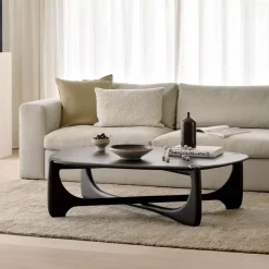 Ethnicraft Organische Salontafel|Organische Salontafel PI Gevernist Mahoniehout, 134 x 97cm, kleur Donkerbruin