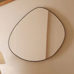 Kave Home Zwarte Spiegels|Organische Spiegels|Organische Spiegel Anera 90 x 93cm, kleur Zwart