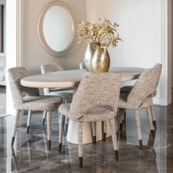 Richmond Interiors Ovale Eettafel|Ovale Eettafel Clayton 220 x 115cm, kleur Beige