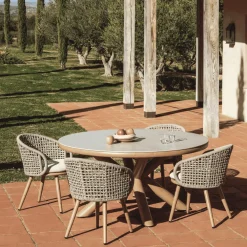 Kave Home Eettafels Voor In Je Tuin|Ronde Tuintafel Mirtia Gesinterde steen en houtlook, 148cm Beige