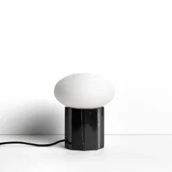 Kave Home Tafellampen|Tafellamp Idela Glas en marmer, Ø15cm Zwart