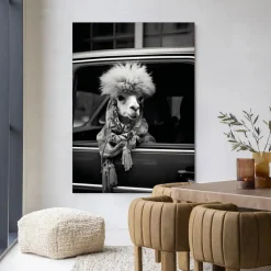 Urban Cotton Wandkleden|Wandkleed Alpaca In Taxi in maat en frame naar keuze