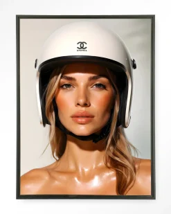 Urban Cotton Wandkleden|Wandkleed Chanel Helmet in maat en frame naar keuze