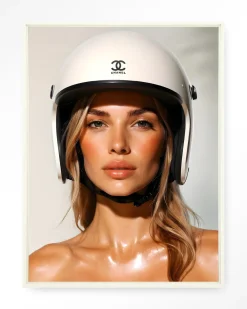 Urban Cotton Wandkleden|Wandkleed Chanel Helmet in maat en frame naar keuze