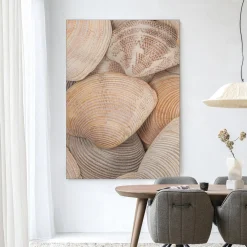 Urban Cotton Wandkleden|Wandkleed Tijdloze Rust: In Een Zee Van Schelpen in maat en frame naar keuze